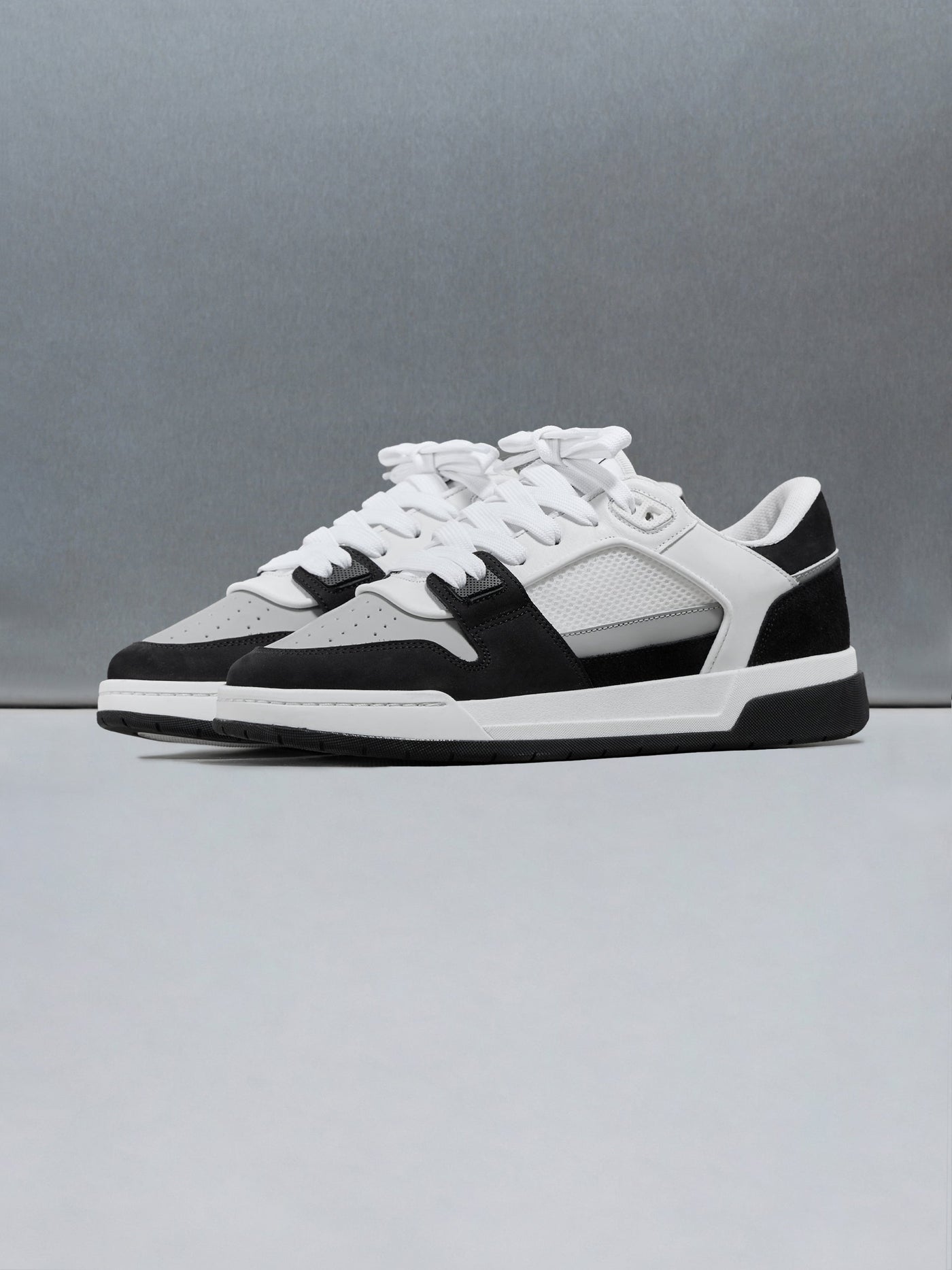 Basket Trainer in Zwart Wit